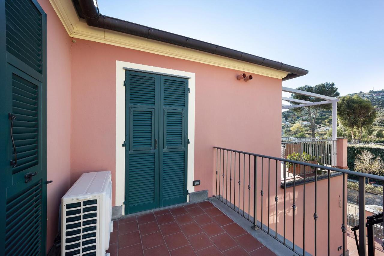 Casa Girasole 600 Mt Dal Mare Apartment Imperia Ngoại thất bức ảnh